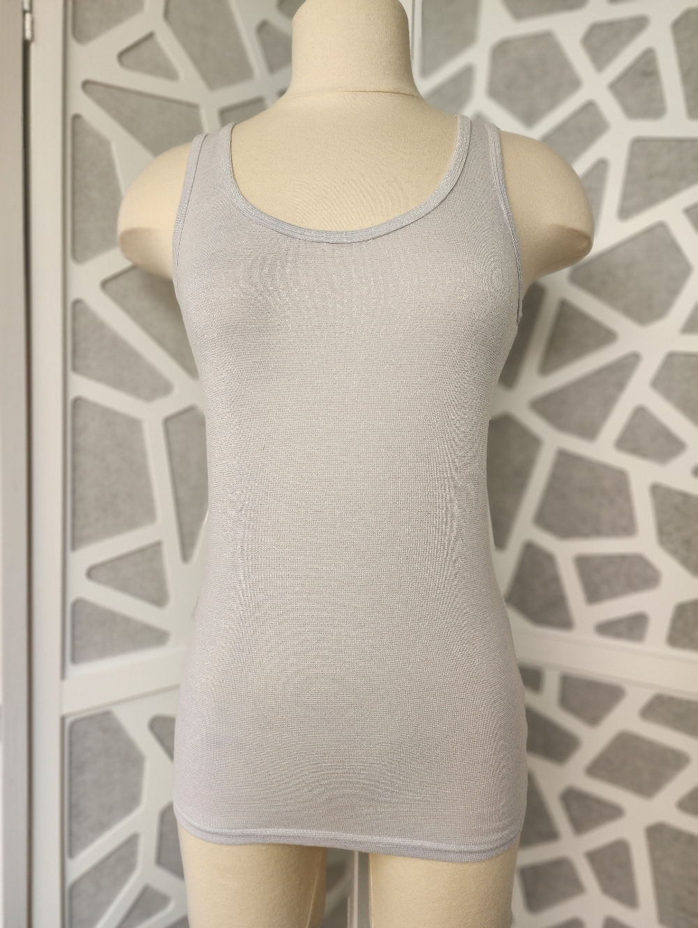 Junior Women's No Boundaries Racerback Tank Top Arctic White With Silver Sz Med.